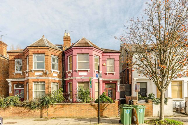 3 bed flat for sale in Fordwych Road, West Hampstead, London NW2