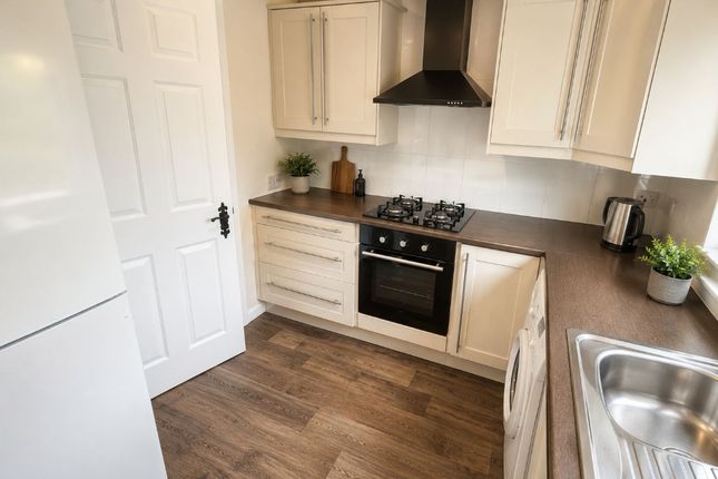 Chapelle Crescent , Tillicoultry, Clackmannanshire, FK13 6NJ, Clackmannanshire photo 4