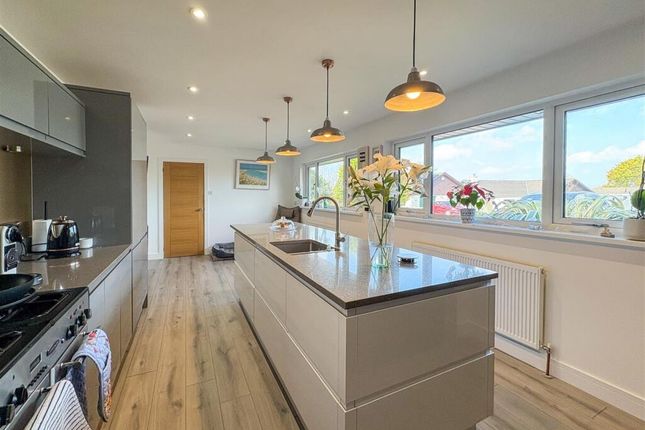 3, Greenbank, Hayle photo 4