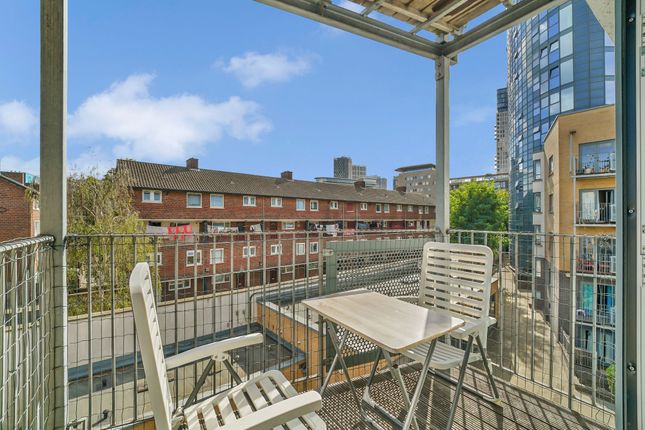 12, Estella Apartments, 20, Grove Crescent Road, London photo 4