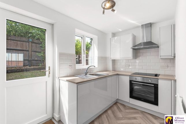 6, Stoney Place, Stansted photo 4