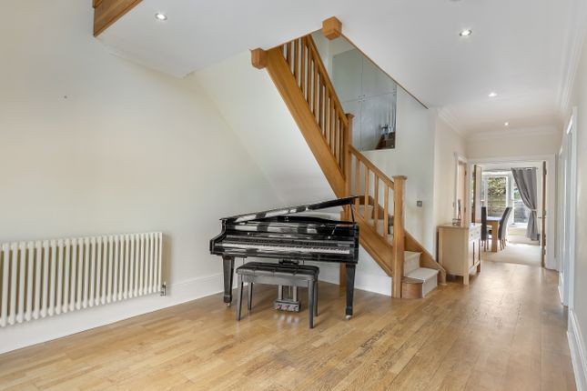 Darlington Lodge, 17, Orchid Close, Goffs Oak photo 4