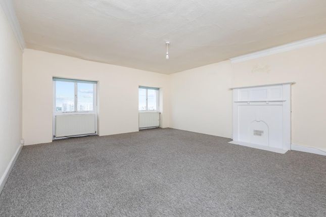 Flat 19-7.Jpg