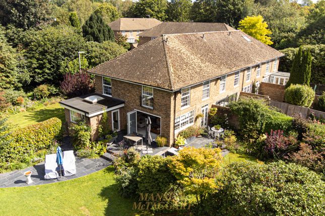 12 Felbridge Court Copthorne Road, East Grinstead photo 2