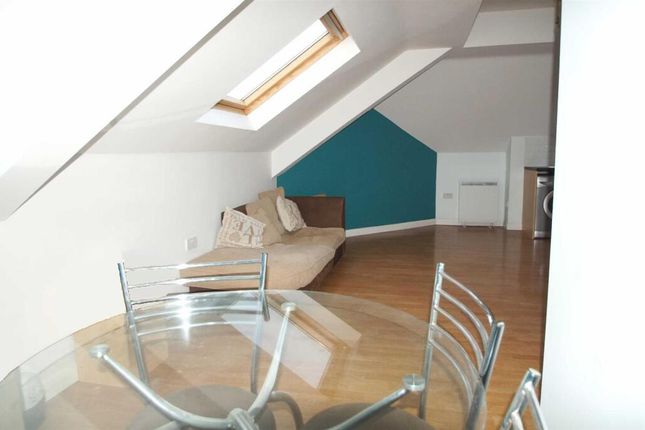 7 Clocktower Loft, 178 Selby Road, Leeds photo 3