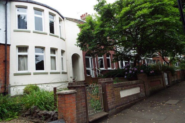 Thumbnail Flat to rent in 32 Park Road, Rugby
