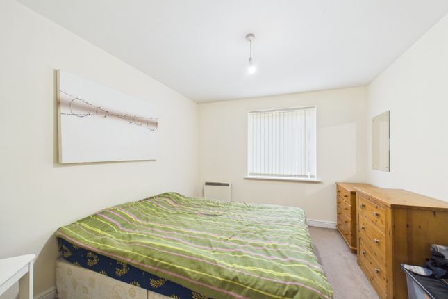 Flat 2, Alder Court, Cline Road, London photo 2