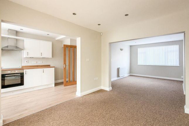 2B, Pettigrove Gardens, Bristol photo 5