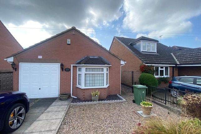 Thumbnail Bungalow to rent in Kilby Road, Fleckney, Leicester