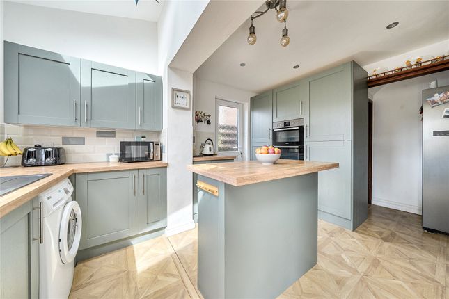 52 Tuckers Meadow, Crediton Devon, Devon photo 3