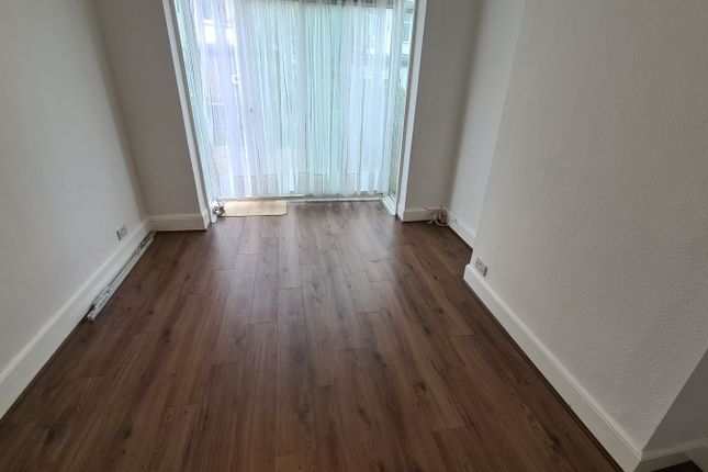 415 Watford Way, Hendon photo 4