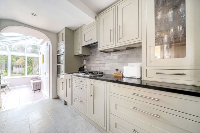 7, Dorchester Road, Weybridge photo 4