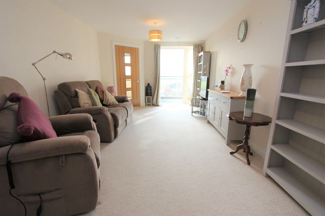 Flat for sale in Greenwood Way, Harwell, Didcot