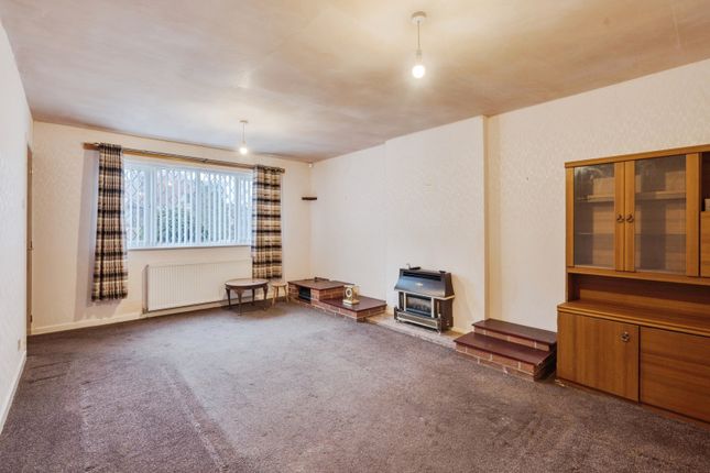 8, Ploughfields, Bolton photo 3