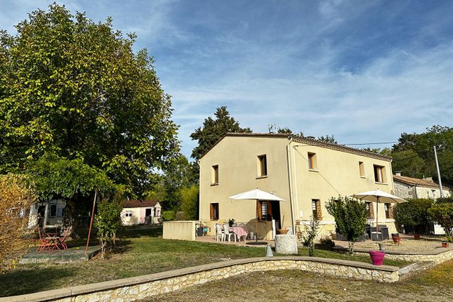 Villa for sale in Castillonnes, Aquitaine, 47330, France