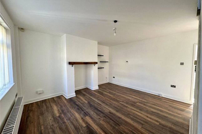 1, West Street, Grange Villa photo 2