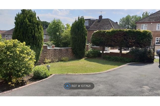 Hedge Way, Bradford photo 2