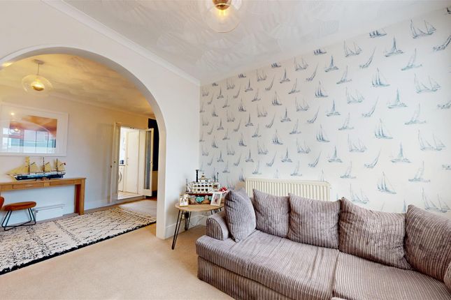 6, Parkmead Road, Weymouth photo 4