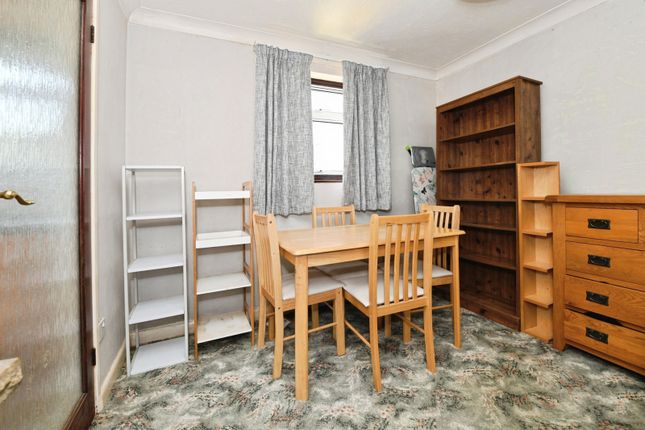 3, Beech Road, Witham photo 5