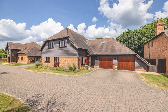 Thumbnail Detached house for sale in Buckland Gate, Wexham