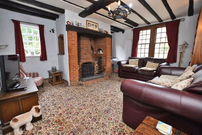 Tudor Rose Cottage, Chestnut Street, Sittingbourne photo 4
