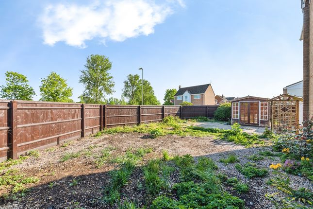 2, Lodden Avenue, Wallingford photo 3