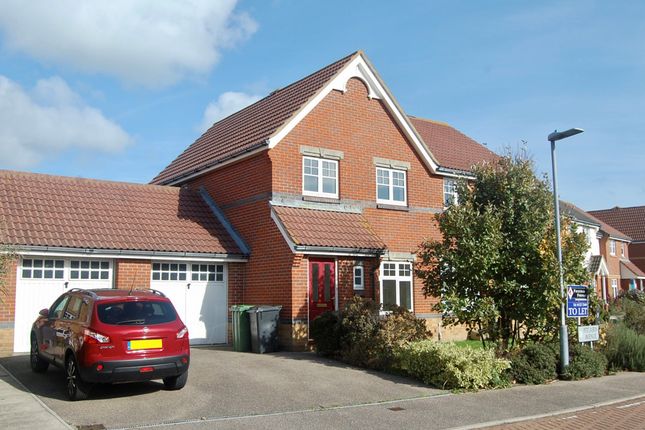 3 Bedroom Semi-Detached in BN23 5BB
