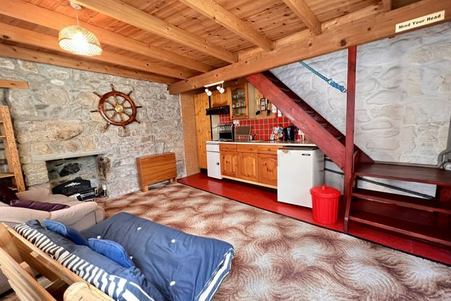 3 Millpool, Mousehole, Penzance photo 2
