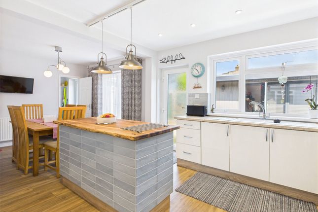 25, Sand Road, Weston-super-Mare photo 3