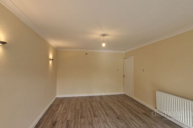 Thumbnail Maisonette to rent in Horton Road, Staines-Upon-Thames
