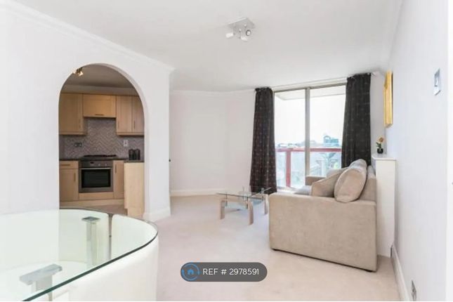 Tradewinds Court Asher Way, London photo 2