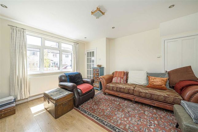 4, Wilcox Road, Teddington photo 2
