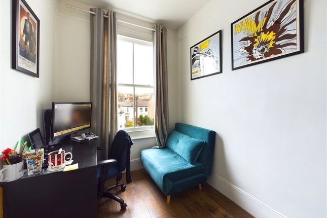 Flat for sale in Old Shoreham Road, Brighton