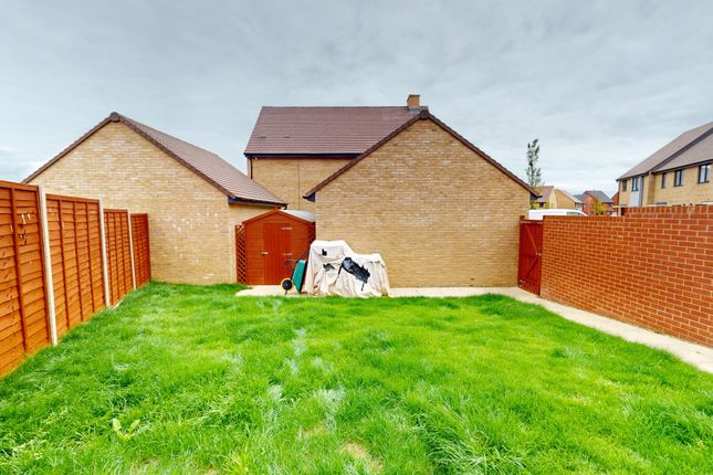 Semi-detached house for sale in Heritage Road, Bridgefield, Ashford