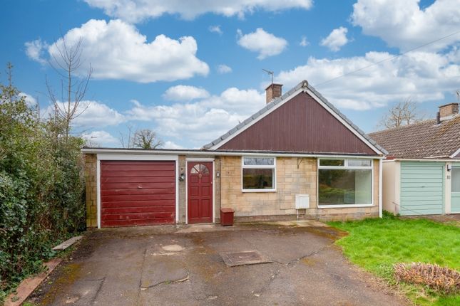 Thumbnail Bungalow to rent in Perrott Close, North Leigh, Witney