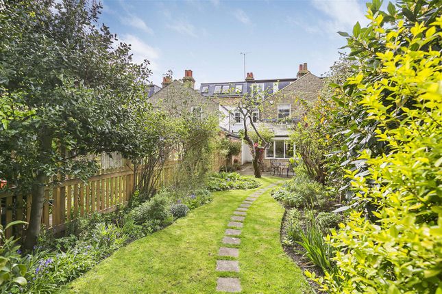 Terraced house for sale in Rathmore Road, Cambridge