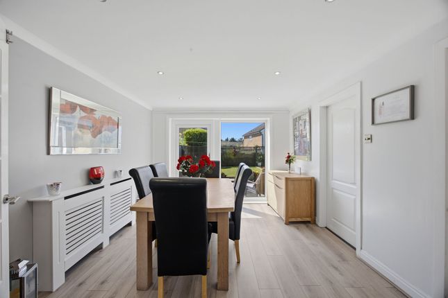 18 Richmond Avenue, Rossendale photo 4