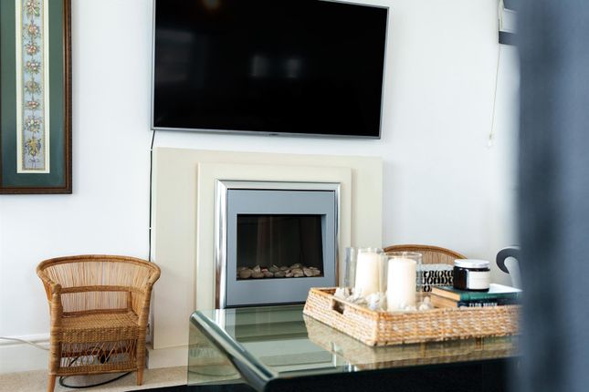 4 Thurwood Place, 26 West Quay, Isle Of Man photo 4