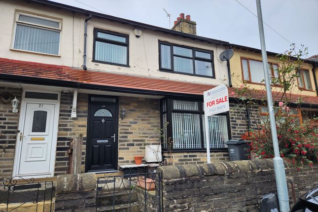 Terraced house for sale in Mayfield Avenue, Halifax