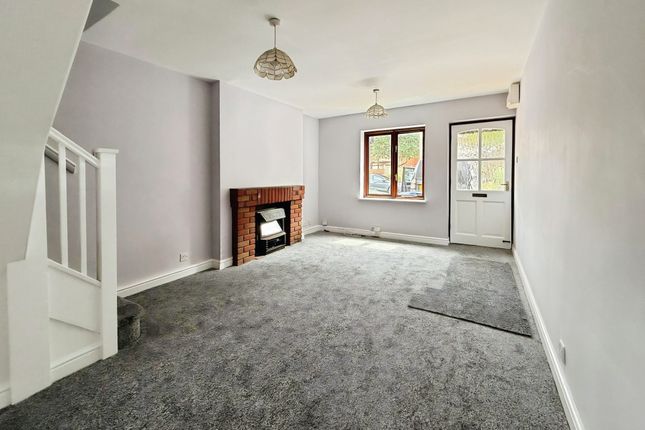 43, Swincross Road, Stourbridge photo 3