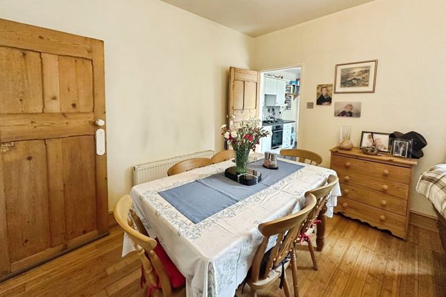 200, Rolleston Road, Burton-on-trent photo 3