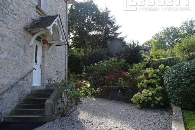Villa for sale in Bagnoles De L'orne Normandie, Orne, Normandie