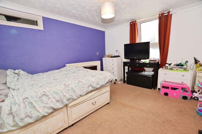 Flat 1, The Briary,, Lower Erith Road, Torquay photo 4