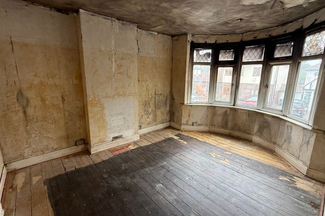 51 Knole Road, Dartford photo 5