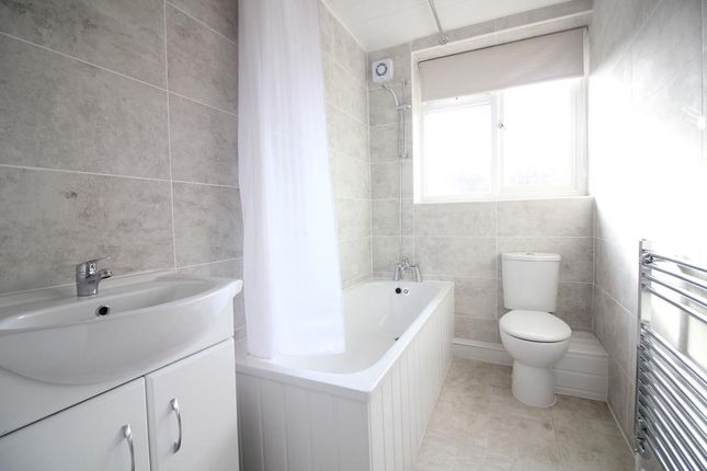 8729k, Dorset Waye, Hounslow photo 5