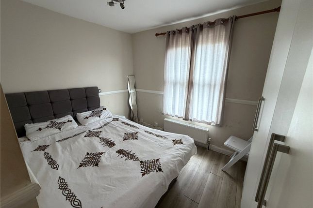 Room 1 Flat 2, 139, Anerley Road, London photo 3