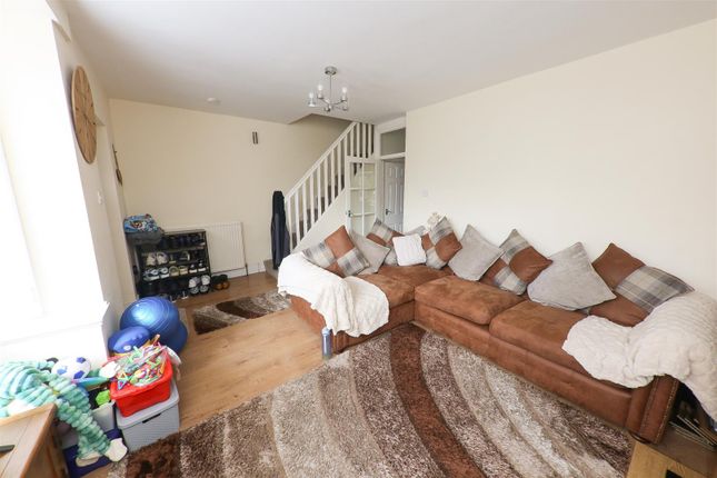 162, Harrowden Road, Doncaster photo 4