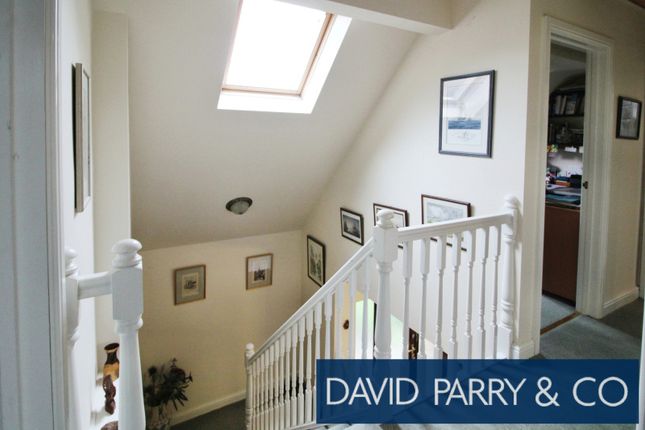 Modern Detached 4 Bed House, Knighton