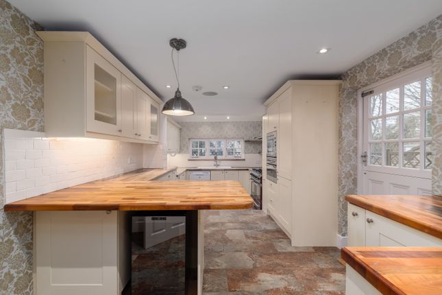 23, Dinsdale Road, London photo 4