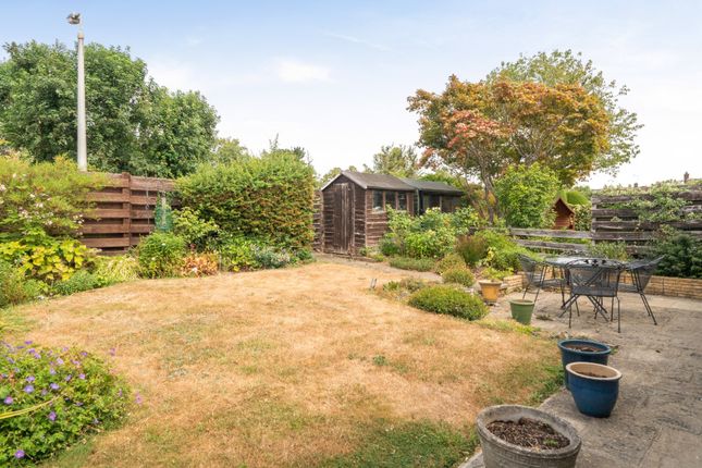 22, Ashcroft Court, Burnham photo 4